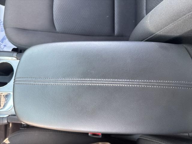 Photo of 2018 Pepperdust Metallic Chevrolet Malibu
