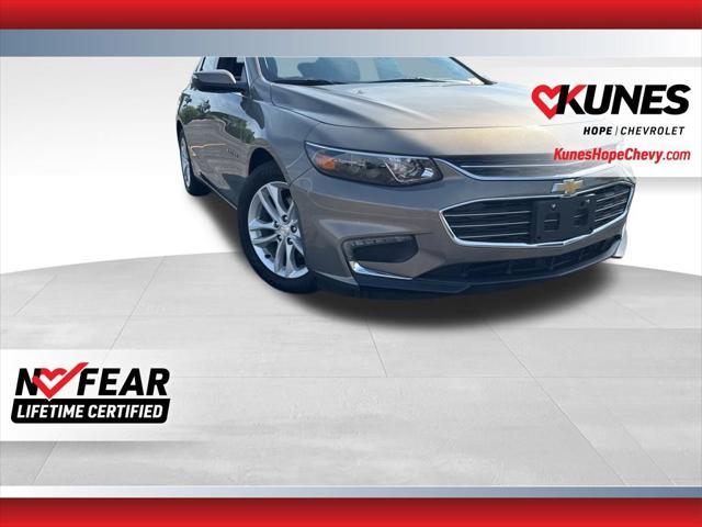 Photo of 2018 Pepperdust Metallic Chevrolet Malibu