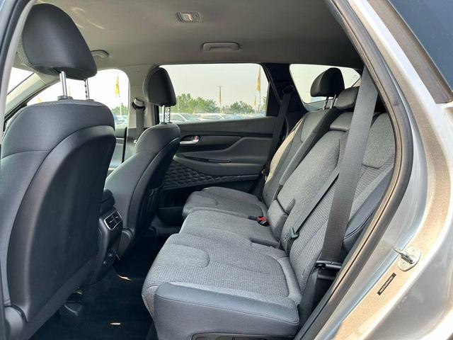 Photo of 2023 Shimmering Silver Hyundai SANTA FE