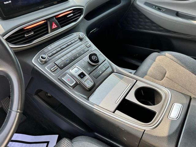 Photo of 2023 Shimmering Silver Hyundai SANTA FE