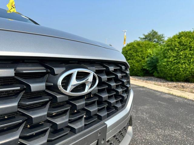Photo of 2023 Shimmering Silver Hyundai SANTA FE