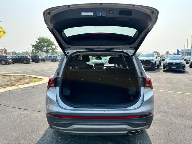 Photo of 2023 Shimmering Silver Hyundai SANTA FE
