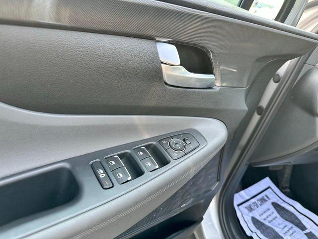 Photo of 2023 Shimmering Silver Hyundai SANTA FE