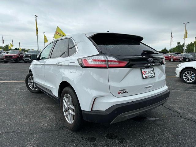 Photo of 2024 OXFORD WHITE Ford Edge