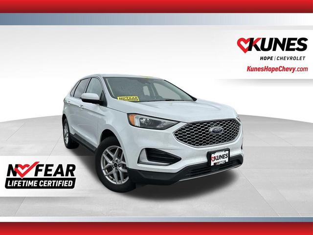 Photo of 2024 OXFORD WHITE Ford Edge