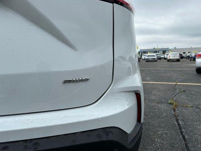 Photo of 2024 OXFORD WHITE Ford Edge