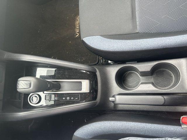 Photo of 2023 Electric Blue Metallic Nissan Versa
