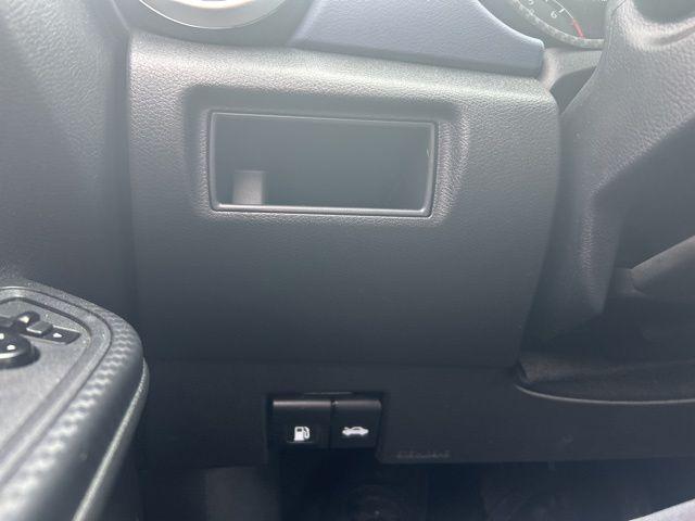 Photo of 2023 Electric Blue Metallic Nissan Versa