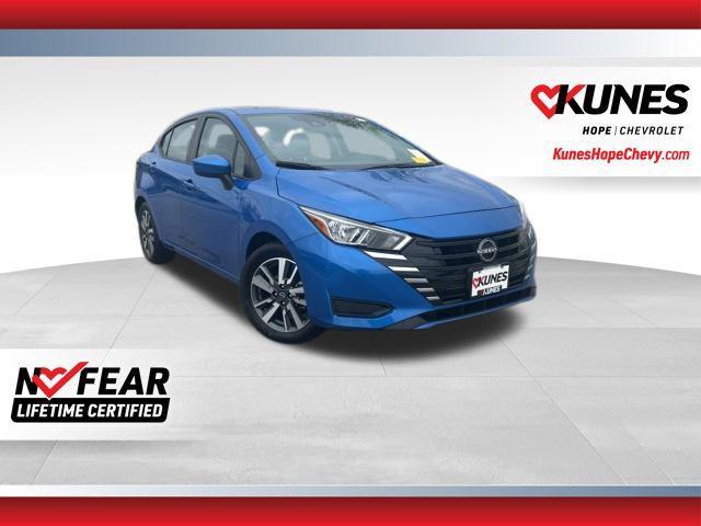 Photo of 2023 Electric Blue Metallic Nissan Versa
