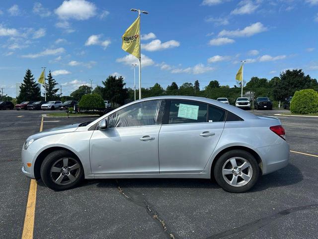 Photo of 2012 Silver Ice Metallic Chevrolet Cruze