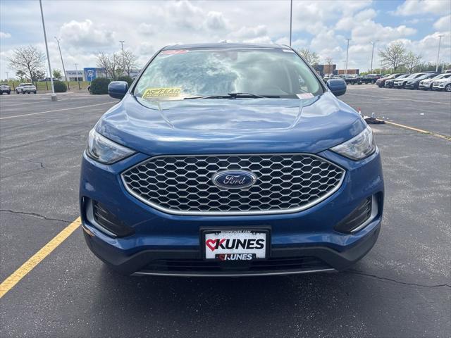 Photo of 2024 ATLAS BLUE Ford Edge