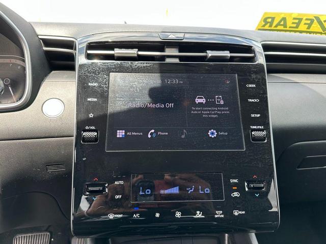 Photo of 2024 Shimmering Silver Hyundai TUCSON