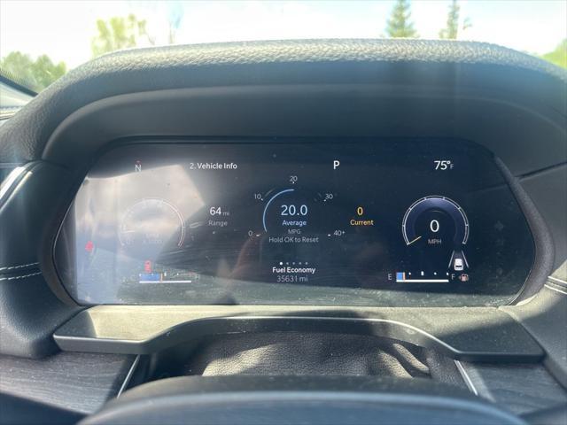 Photo of 2023 Silver Zynith Jeep Grand Cherokee L