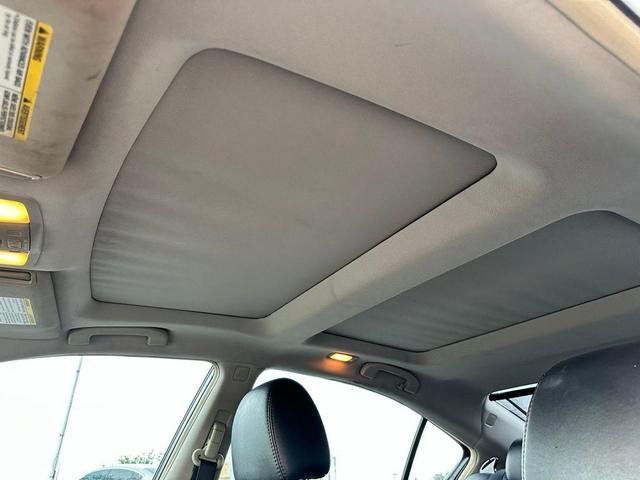 Photo of 2011 Winter Frost Pearl Nissan Maxima