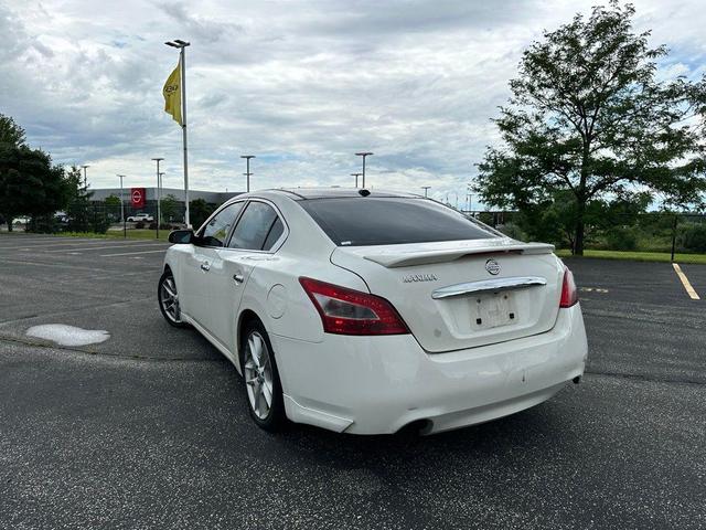 Photo of 2011 Winter Frost Pearl Nissan Maxima