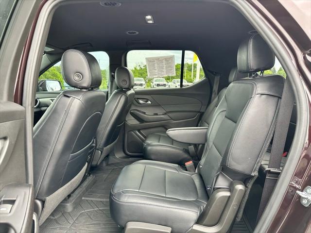 Photo of 2023 Black Cherry Metallic Chevrolet Traverse