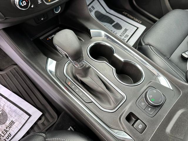 Photo of 2023 Black Cherry Metallic Chevrolet Traverse