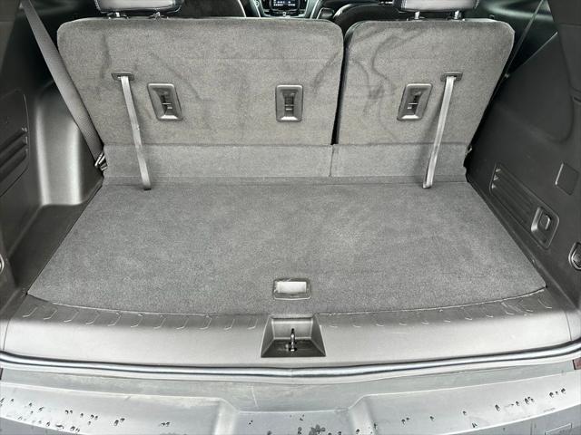 Photo of 2023 Black Cherry Metallic Chevrolet Traverse