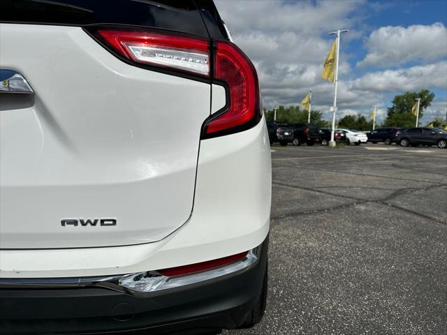 Photo of 2024 Summit White GMC Terrain