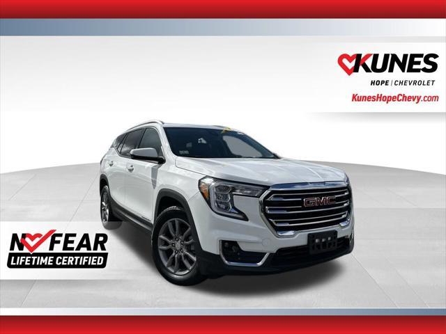Photo of 2024 Summit White GMC Terrain