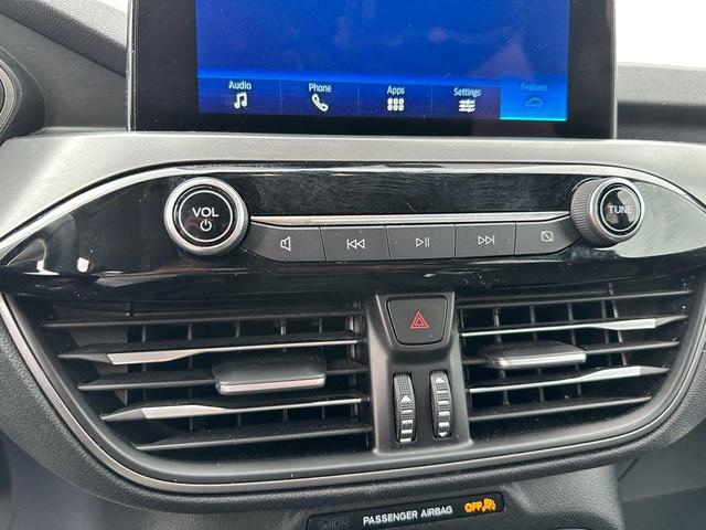 Photo of 2024 OXFORD WHITE Ford Escape