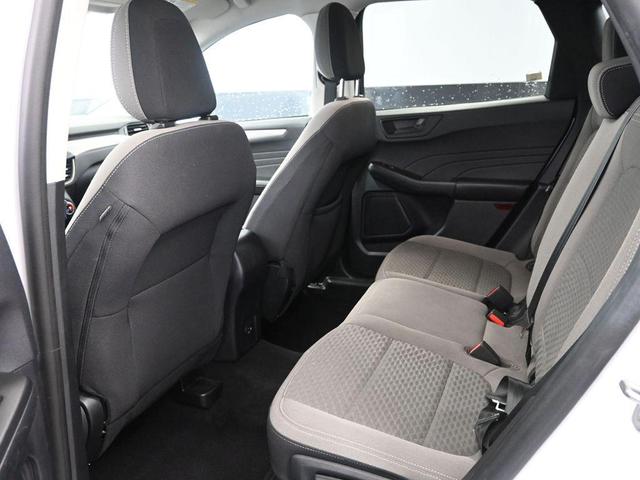 Photo of 2022 OXFORD WHITE Ford Escape