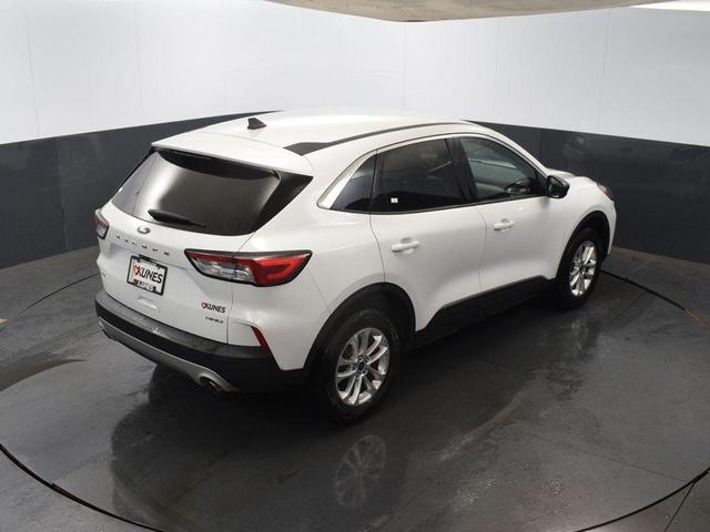 Photo of 2022 OXFORD WHITE Ford Escape