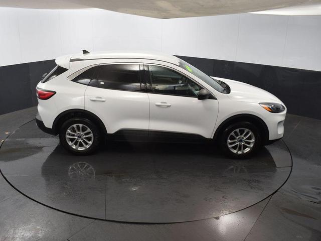 Photo of 2022 OXFORD WHITE Ford Escape