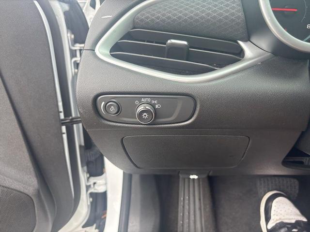 Photo of 2024 Summit White Chevrolet Malibu