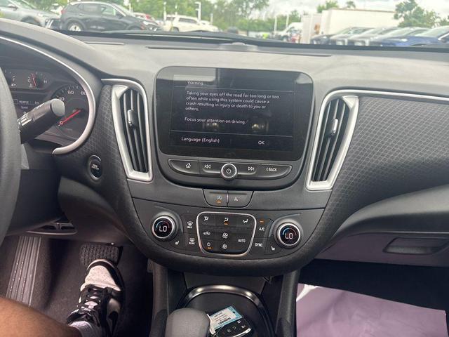 Photo of 2024 Summit White Chevrolet Malibu