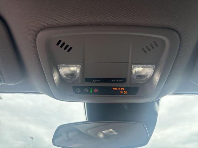 Photo of 2024 Summit White Chevrolet Malibu