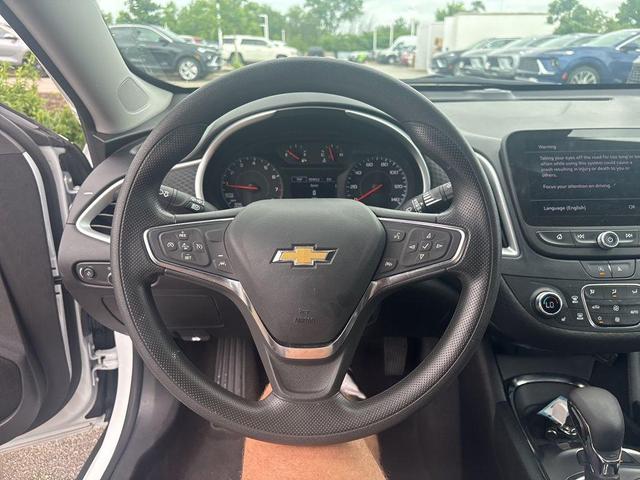 Photo of 2024 Summit White Chevrolet Malibu