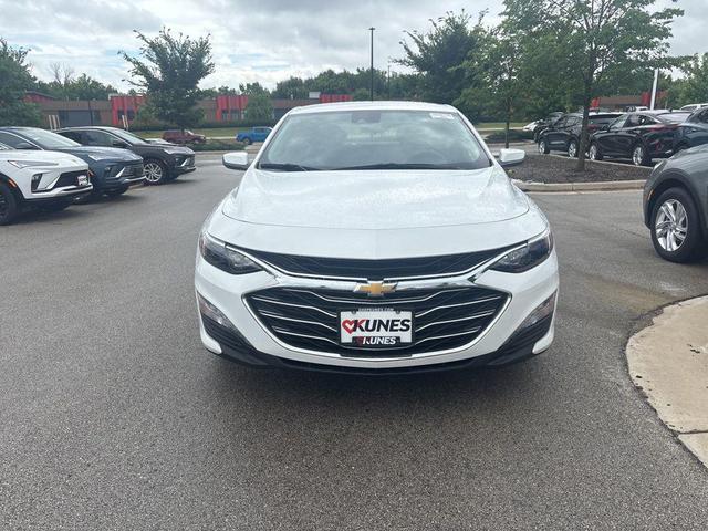 Photo of 2024 Summit White Chevrolet Malibu