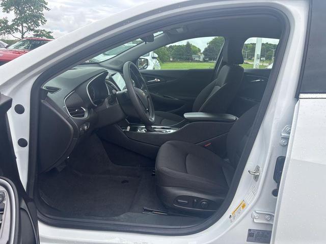 Photo of 2024 Summit White Chevrolet Malibu