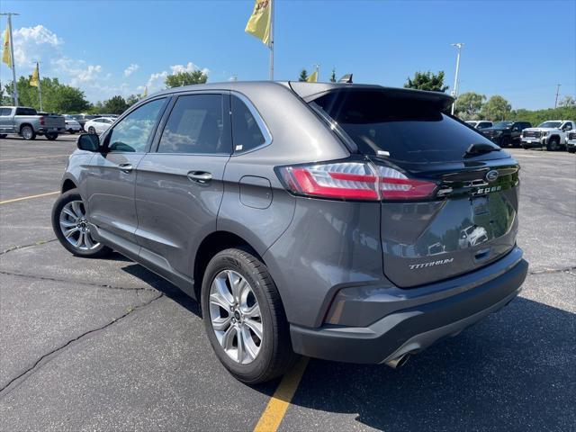 Photo of 2024 CARBONIZED GRAY Ford Edge