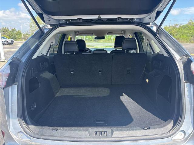 Photo of 2024 ICONIC SILVER Ford Edge