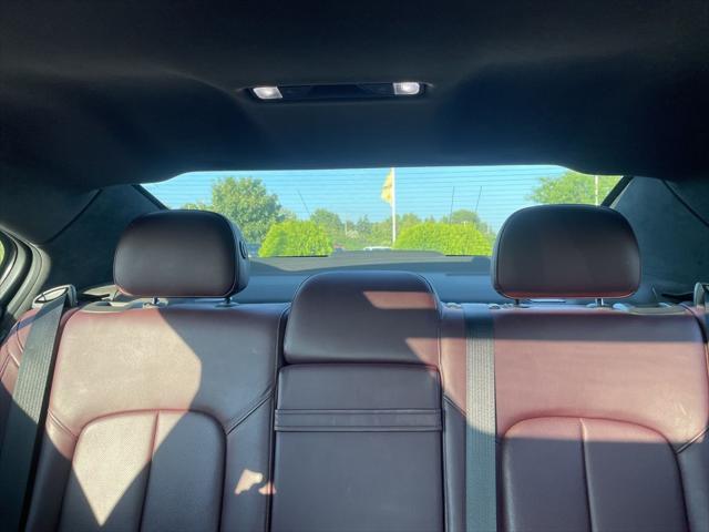 Photo of 2015 White Frost Tricoat Buick LaCrosse