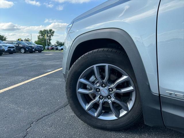 Photo of 2024 Sterling Metallic GMC Terrain