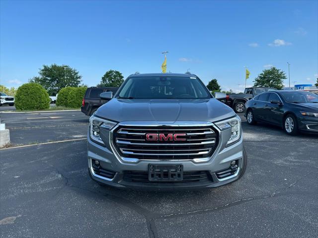 Photo of 2024 Sterling Metallic GMC Terrain