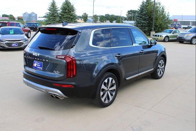 Photo of 2022 Gravity Grey Kia Telluride