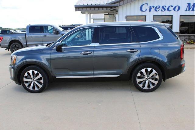 Photo of 2022 Gravity Grey Kia Telluride