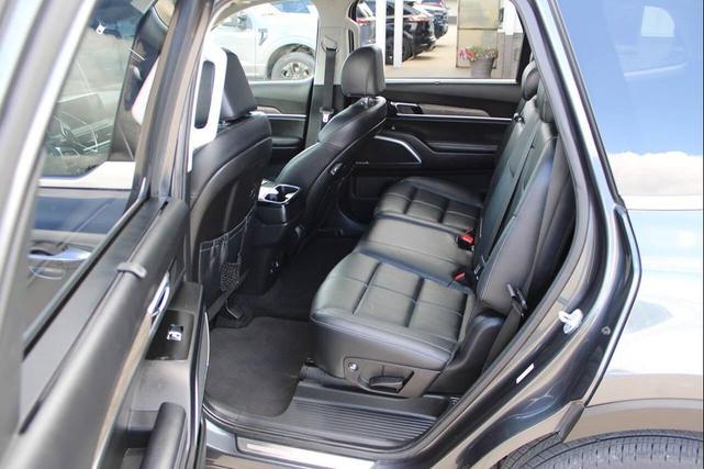 Photo of 2022 Gravity Grey Kia Telluride