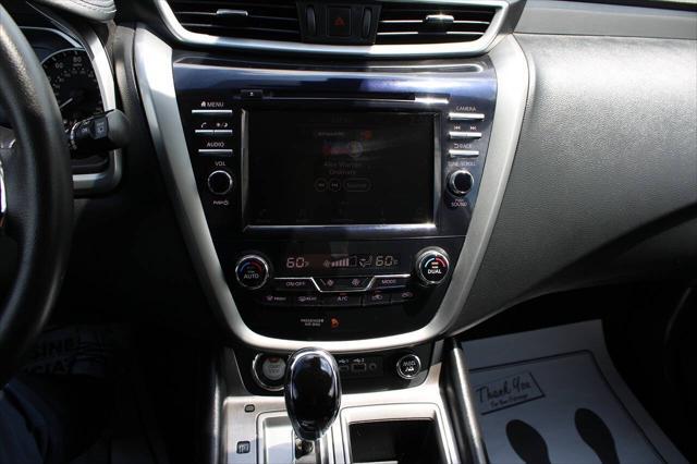Photo of 2022 Pearl White Tricoat Nissan Murano