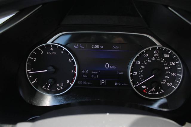 Photo of 2022 Pearl White Tricoat Nissan Murano