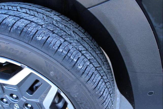 Photo of 2022 Twilight Black Hyundai SANTA FE