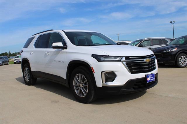 Photo of 2023 Summit White Chevrolet Traverse