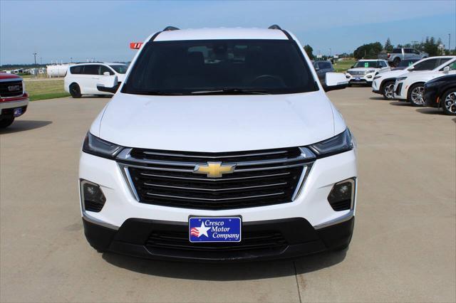 Photo of 2023 Summit White Chevrolet Traverse