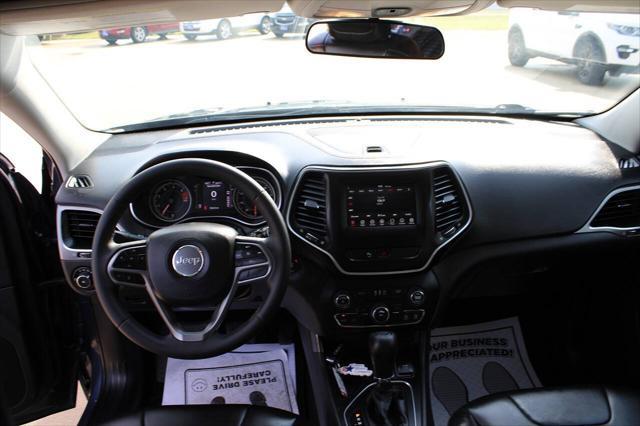 Photo of 2020 Slate Blue Pearlcoat Jeep Cherokee
