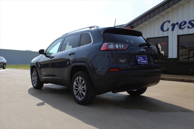 Photo of 2020 Slate Blue Pearlcoat Jeep Cherokee