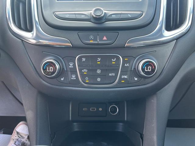 Photo of 2022 Mosaic Black Metallic Chevrolet Equinox